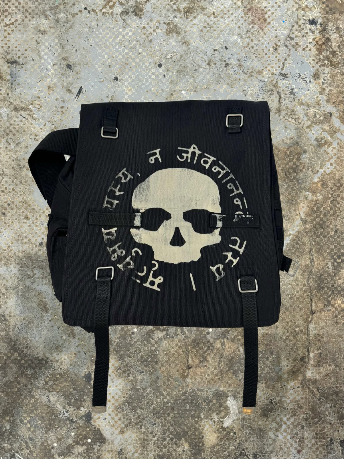 DEAD UTILITY BAG