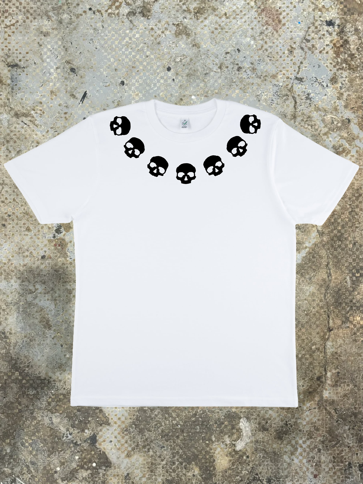 SKULL NECK TEE