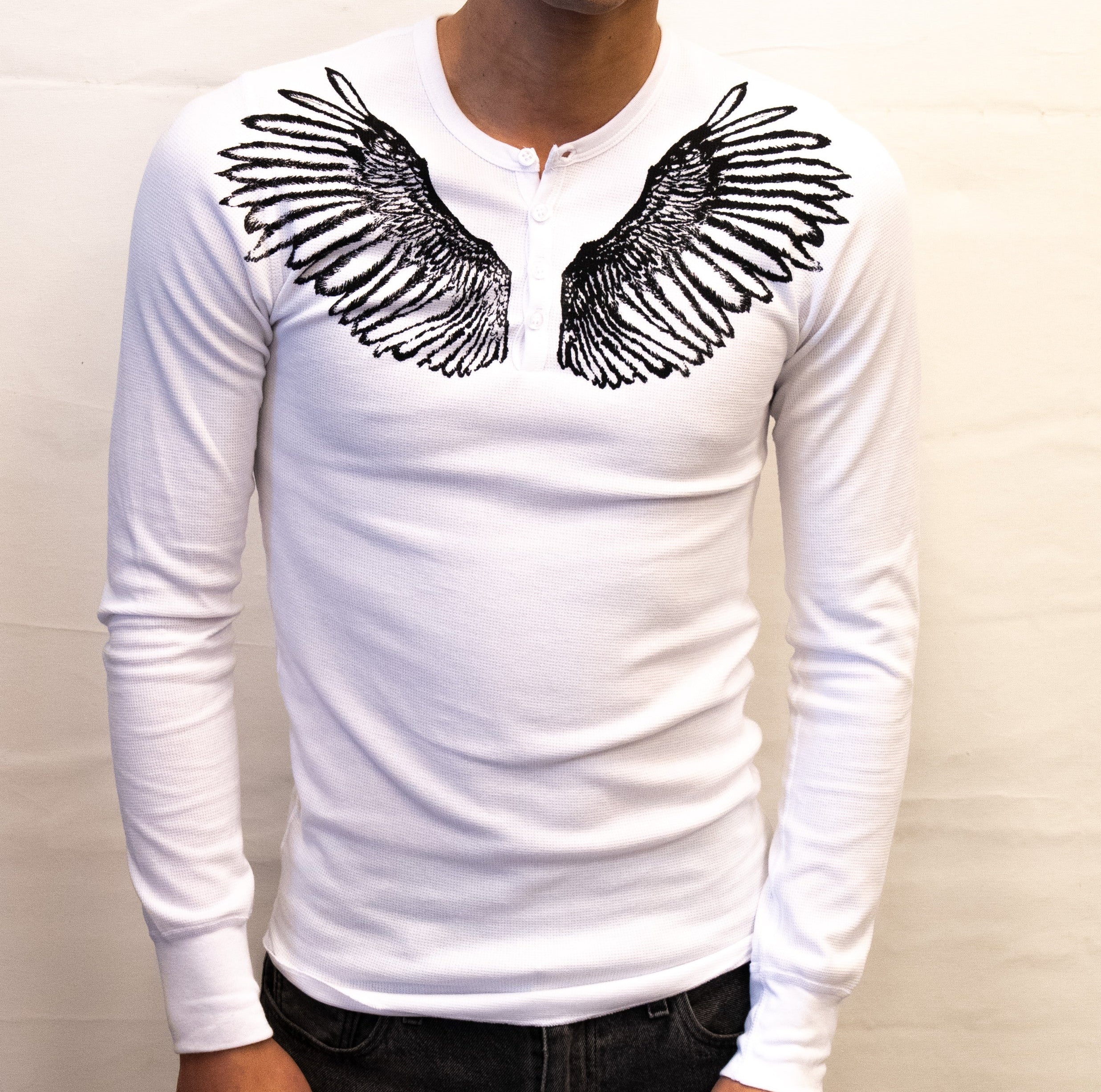 DEAD WINGS HENLEY TEE